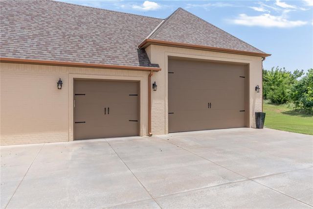 3600 Sea Ray Channel, Edmond, OK 73013