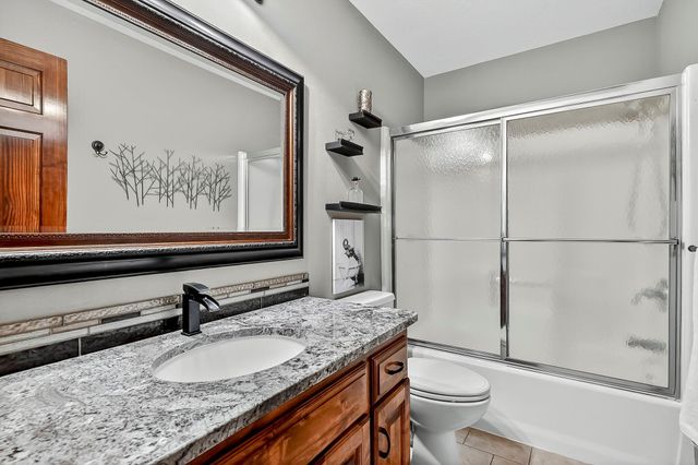 2348 S Farm Road 111, Springfield, MO 65802