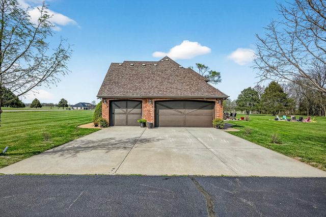 2348 S Farm Road 111, Springfield, MO 65802