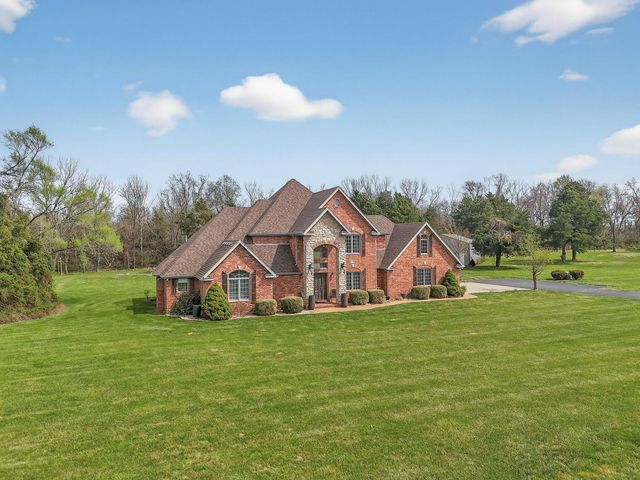 2348 S Farm Road 111, Springfield, MO 65802