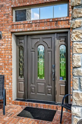 2348 S Farm Road 111, Springfield, MO 65802