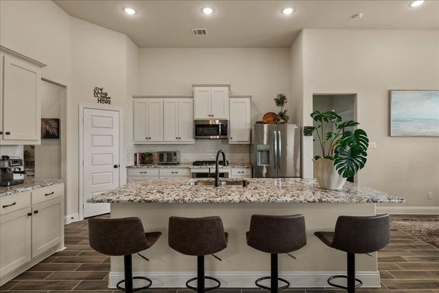 8200 Honeywell Avenue, Greenville, TX 75402