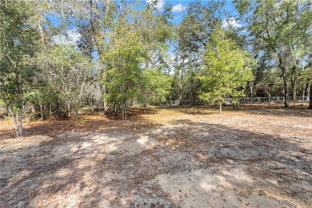 3261 E Oakton Street, Hernando, FL 34442