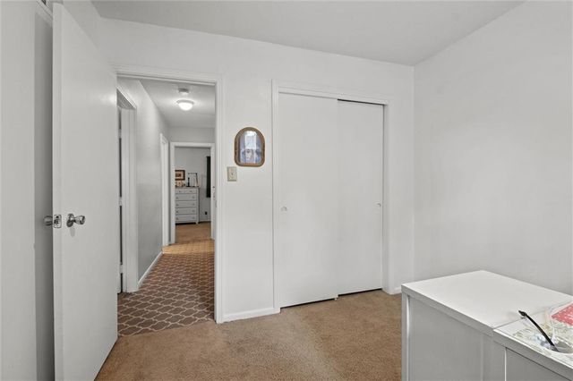 9569 Outlook Drive, Overland Park, KS 66207