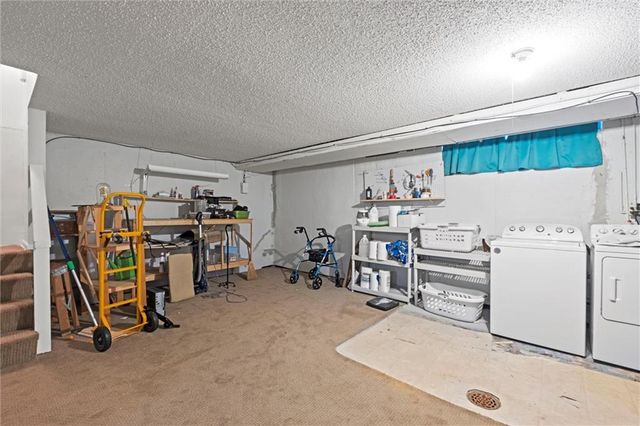 9569 Outlook Drive, Overland Park, KS 66207