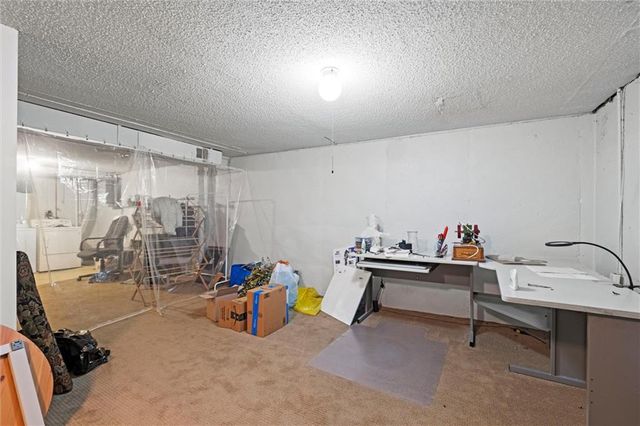 9569 Outlook Drive, Overland Park, KS 66207