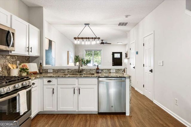 273 Devonshire Drive, Roswell, GA 30022