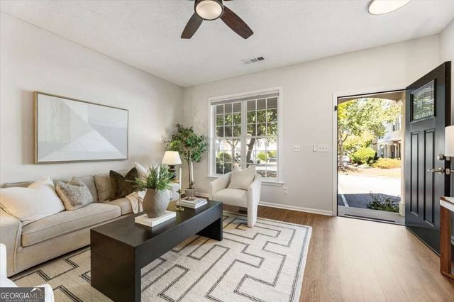 273 Devonshire Drive, Roswell, GA 30022