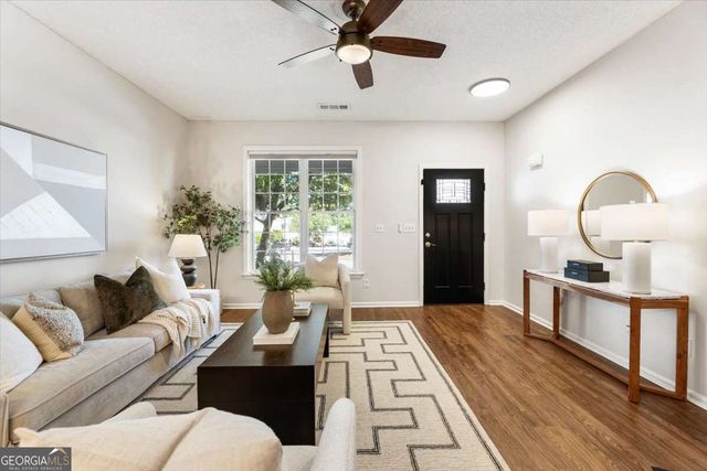 273 Devonshire Drive, Roswell, GA 30022