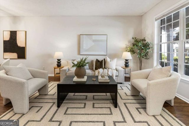 273 Devonshire Drive, Roswell, GA 30022
