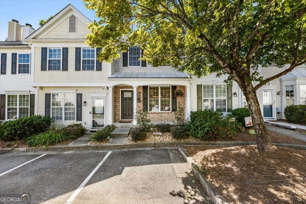 273 Devonshire Drive, Roswell, GA 30022