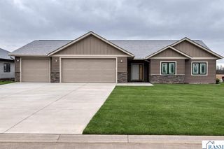 57 Evergreen Lane, Madison Lake, MN 56063
