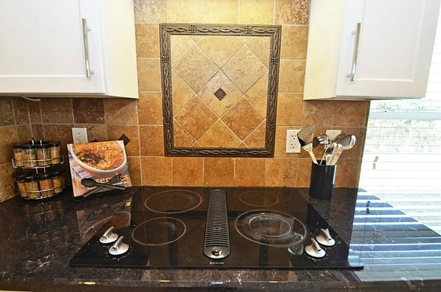 1103 Parkhaven Lane, Houston, TX 77077