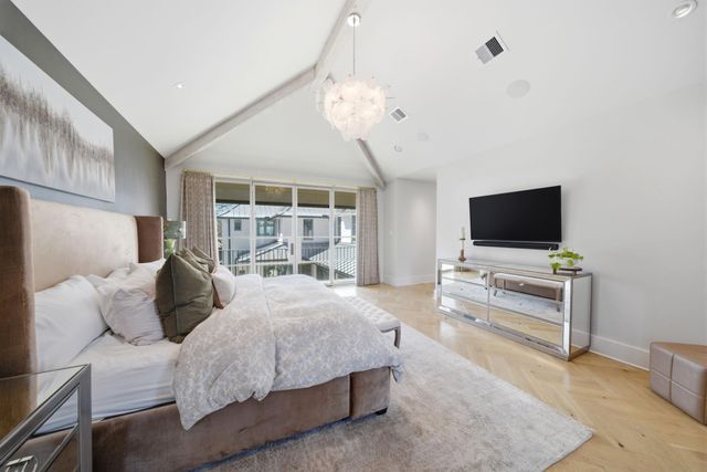 2615 Yupon Street, Houston, TX 77006