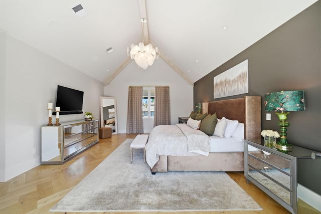 2615 Yupon Street, Houston, TX 77006