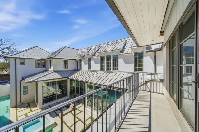 2615 Yupon Street, Houston, TX 77006