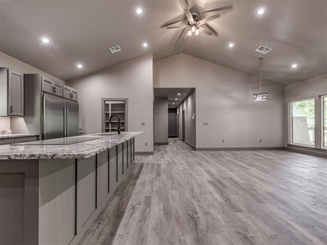 18475 W Lakewood Drive, Park Hill, OK 74451