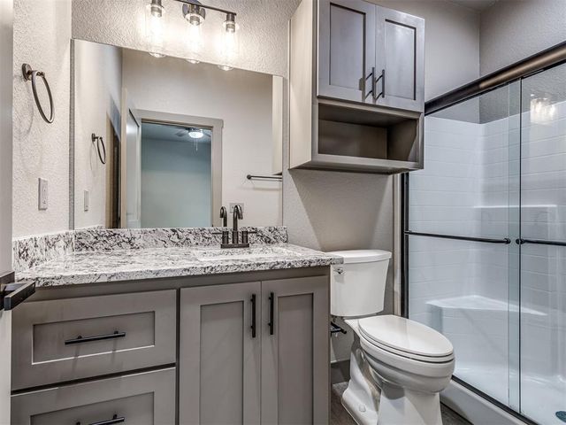 18475 W Lakewood Drive, Park Hill, OK 74451