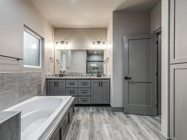 18475 W Lakewood Drive, Park Hill, OK 74451