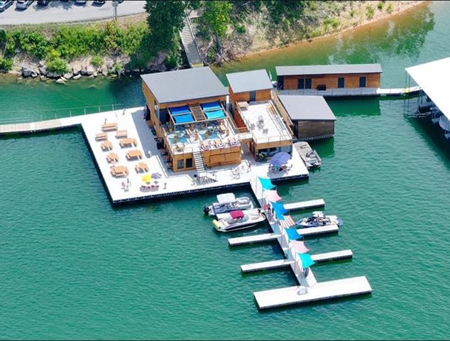 18475 W Lakewood Drive, Park Hill, OK 74451