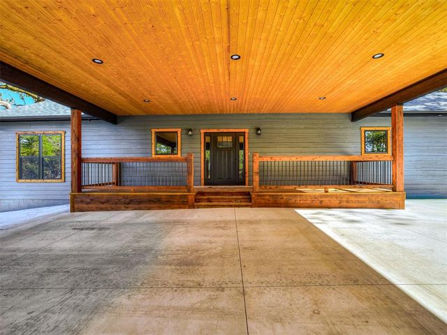 18475 W Lakewood Drive, Park Hill, OK 74451