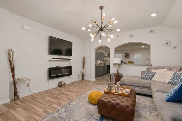 1900 Princeton Avenue, Farmersville, TX 75442