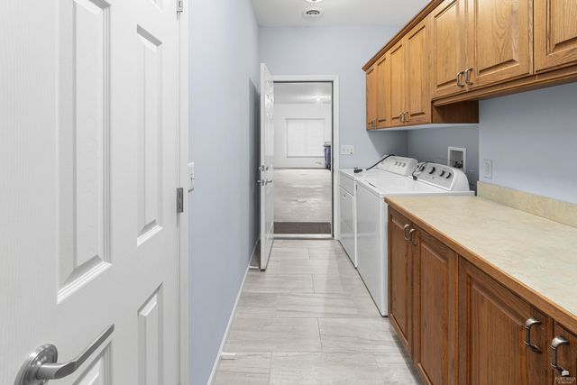 2720 Stone Valley Drive, Manhattan, KS 66502