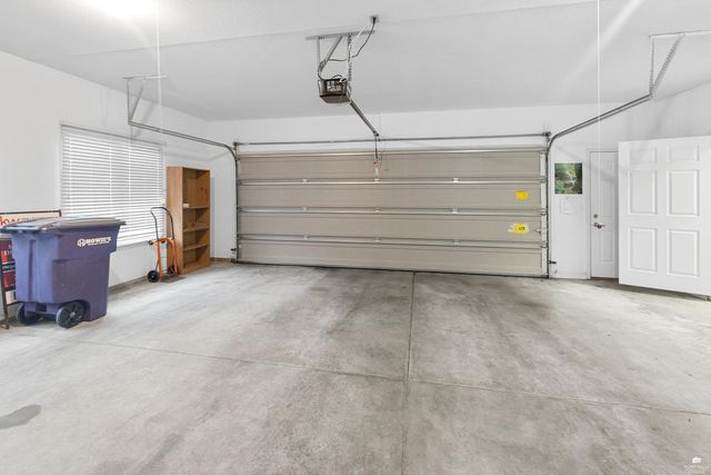 2720 Stone Valley Drive, Manhattan, KS 66502