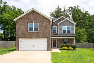 1237 Gentry Dr, Clarksville, TN 37043