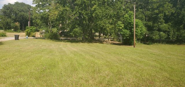 9723 Willow Street, Houston, TX 77088