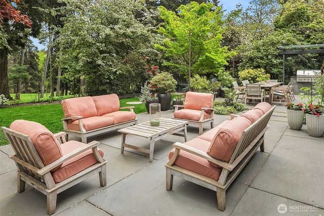 2017 Parkside Drive E, Seattle, WA 98112