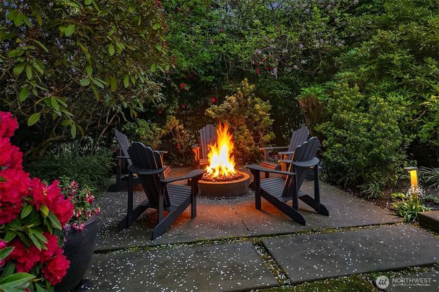 2017 Parkside Drive E, Seattle, WA 98112