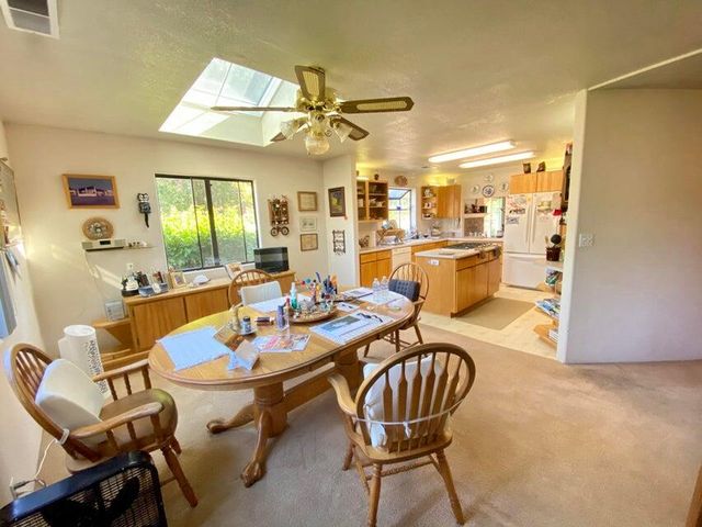 955 SW Rogue River Avenue, Grants Pass, OR 97526