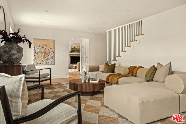 851 Dickson Street, Marina Del Rey, CA 90292