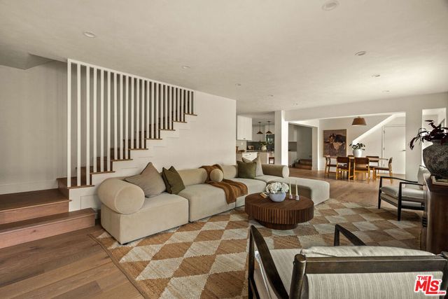 851 Dickson Street, Marina Del Rey, CA 90292