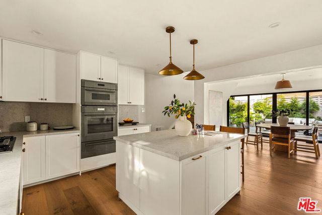 851 Dickson Street, Marina Del Rey, CA 90292