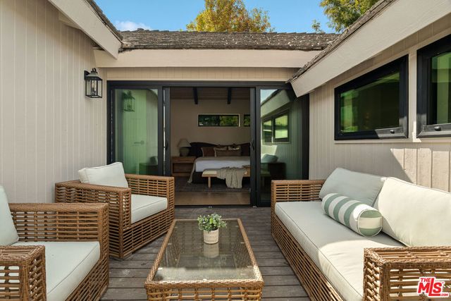 851 Dickson Street, Marina Del Rey, CA 90292