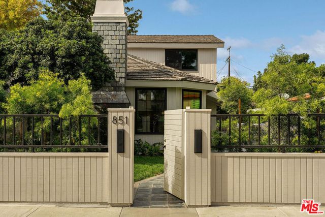 851 Dickson Street, Marina Del Rey, CA 90292