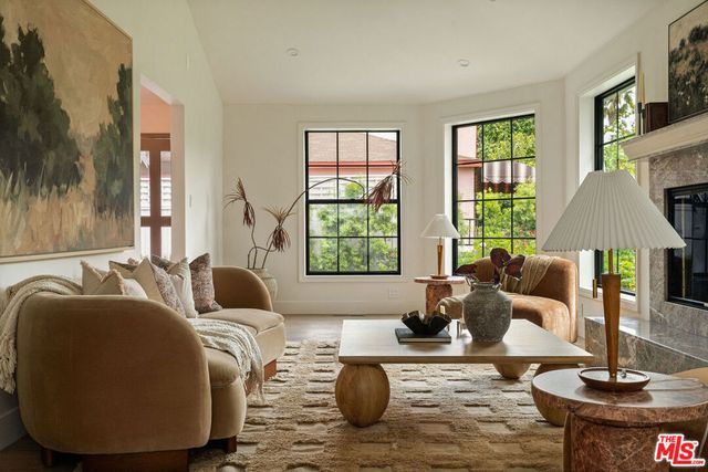 851 Dickson Street, Marina Del Rey, CA 90292