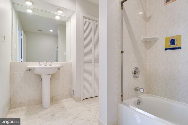 3227 DUNSTER CT, Fairfax, VA 22030