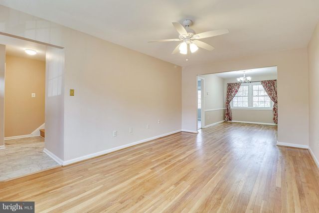 3227 DUNSTER CT, Fairfax, VA 22030