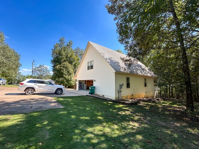 495 Lookout Dr, Huntingdon, TN 38344