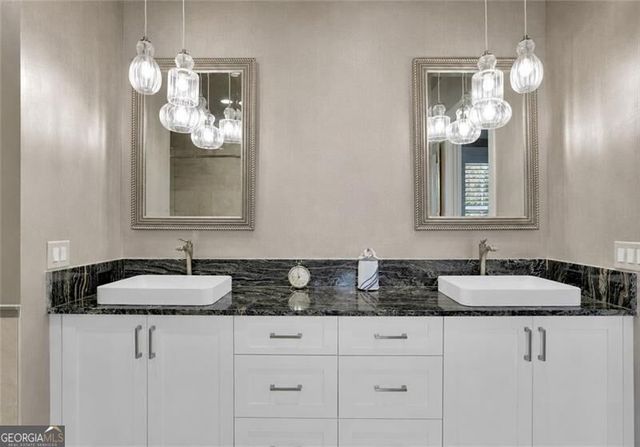 120 Chateau Place, Woodstock, GA 30188