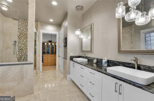 120 Chateau Place, Woodstock, GA 30188