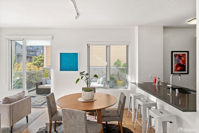 11 Franklin Street 206, San Francisco, CA 94102