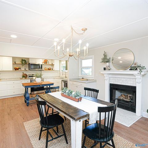 1504 Oshaughnessy Avenue NE, Huntsville, AL 35801