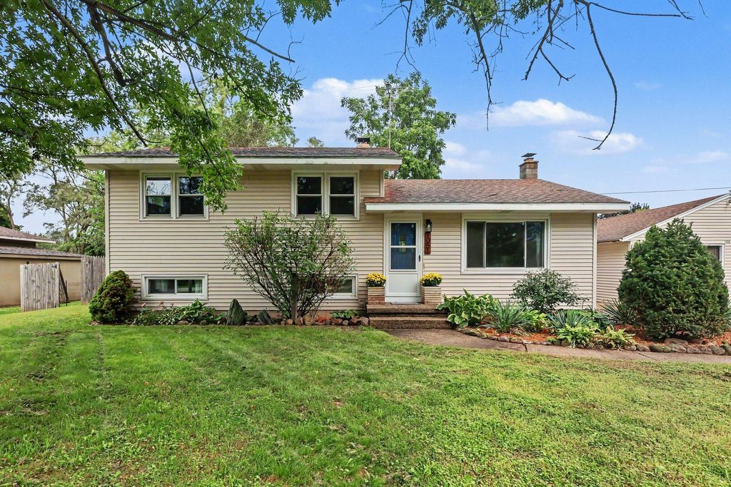 1051 Robin Street, Georgetown Twp, MI 49428