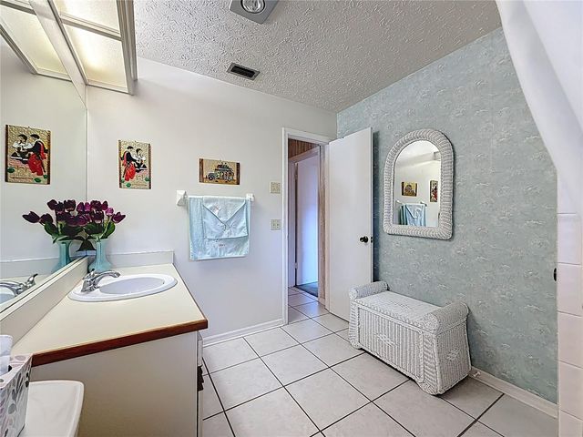 452 SUMMIT CHASE DRIVE, Valrico, FL 33594