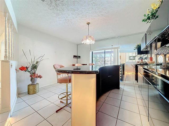 452 SUMMIT CHASE DRIVE, Valrico, FL 33594