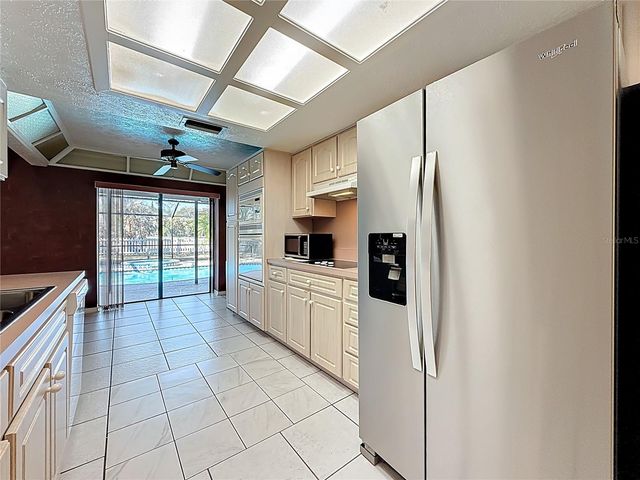 452 SUMMIT CHASE DRIVE, Valrico, FL 33594